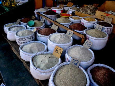 Through the market of Kandy