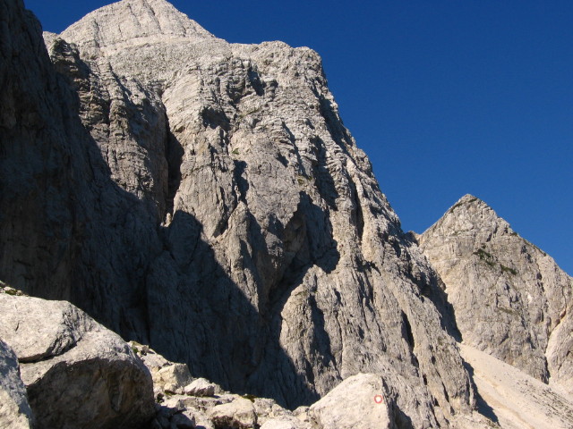 Mt Mala Mojstrovka - difficult secured climbing route Hanzova via north wall