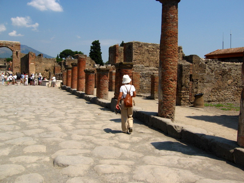 Explore streets and ruins of ancient Pompeii - Italy 
