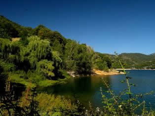 Lake-Tolla-Corsica