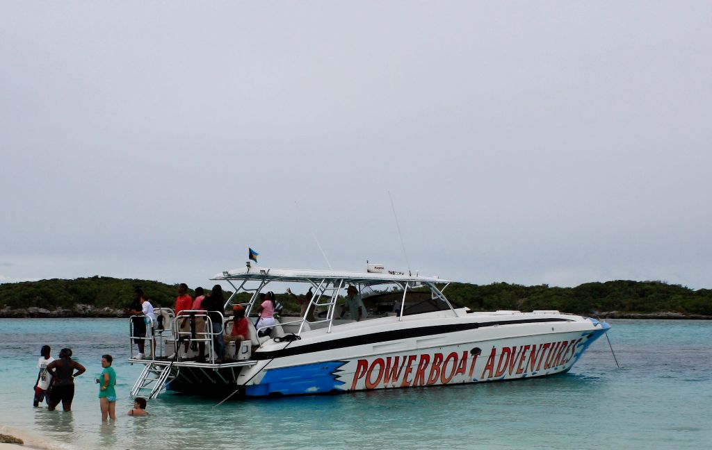 Bahamas Adventure - Drive with Power boat