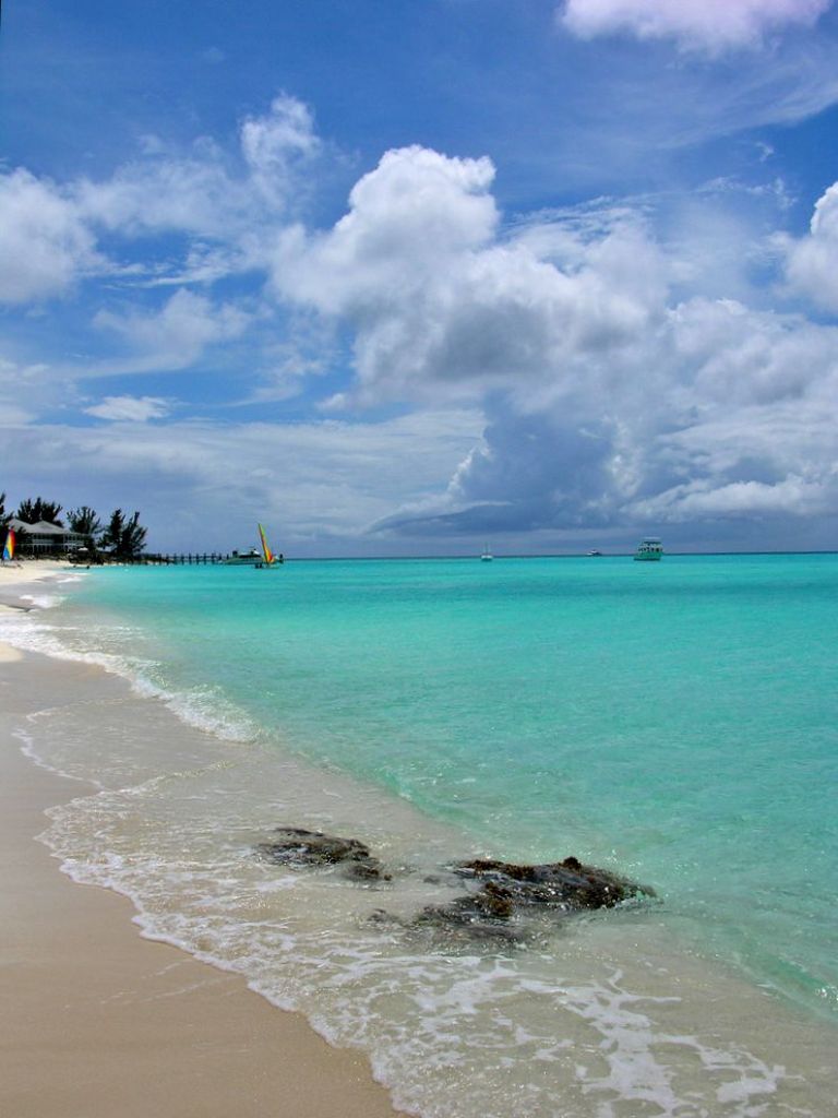 Travel to Bahamas - Columbus isle