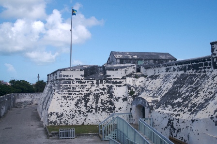 Fort Charlotte - history of Bahamas