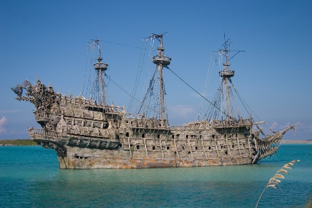 Flying dutchman - Pirates from Bahamas history