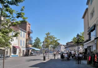 Streets and shops in Martigues - France