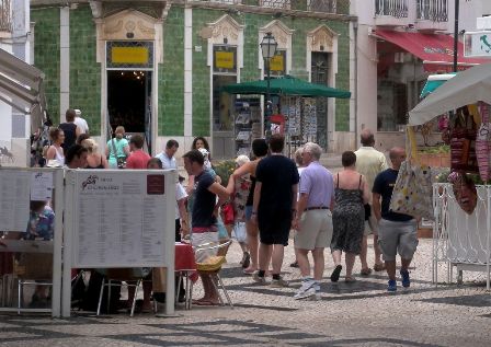 Algarve - walk through the streets of Lagos