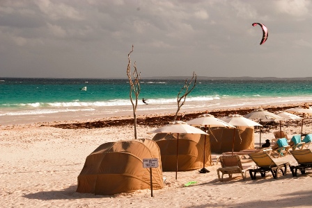 Harbour island and pink sands beach