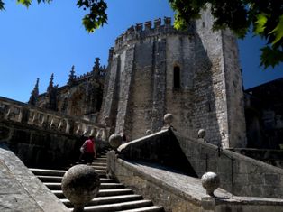 Convent of Christ , The Charola has an eight-sided arched central structure, surrounded by near-circular sixteen-sided walls  Tomar - Portugal 